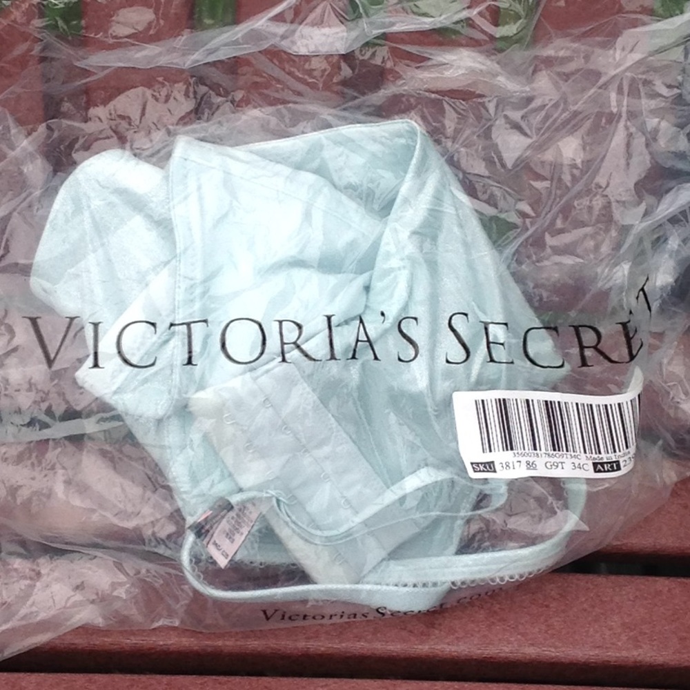 NWT - Victoria's Secret Shimmer Bra Long Line Demi